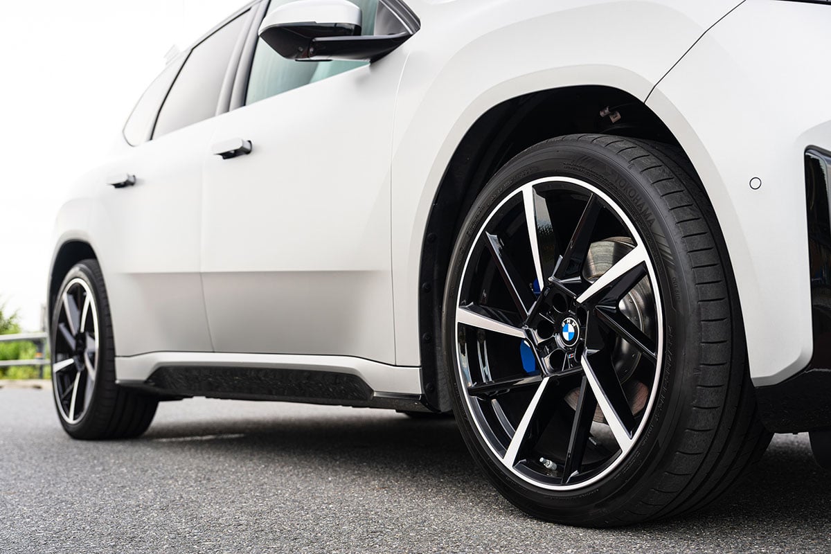 BMW新型「iX3 50 xDrive Mスポーツ」