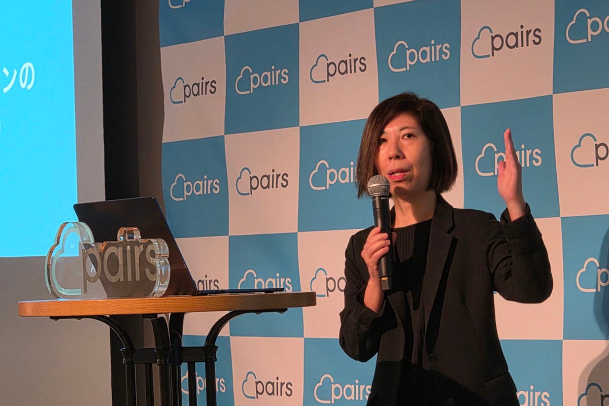事業開発を統括する本多由美氏。「出会いに行く」のではなく、好きな体験を楽しみに行くことが参加の“言い訳”になると説明。恋愛を前面に出しすぎない設計が、参加への抵抗感を和らげる