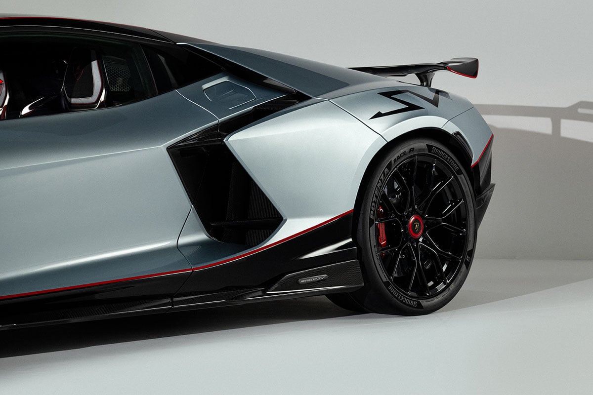 ランボルギーニ「レヴエルト SV」
