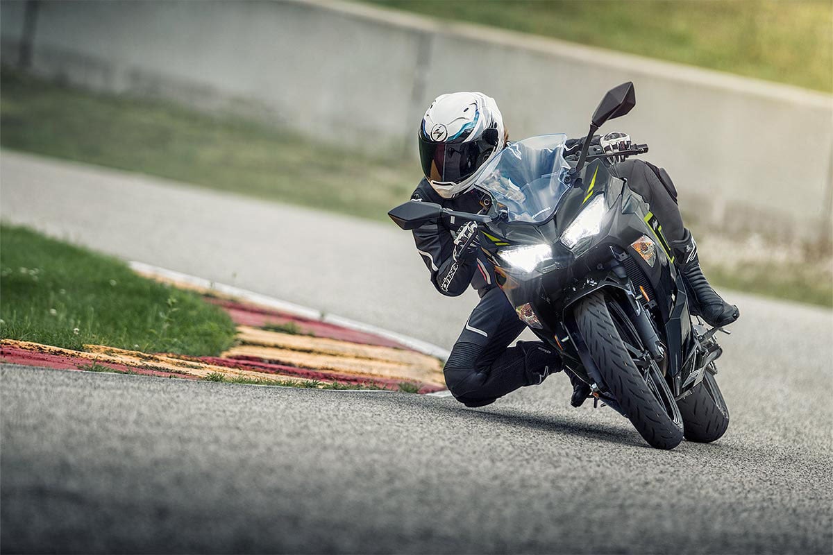 カワサキ「Ninja 400」