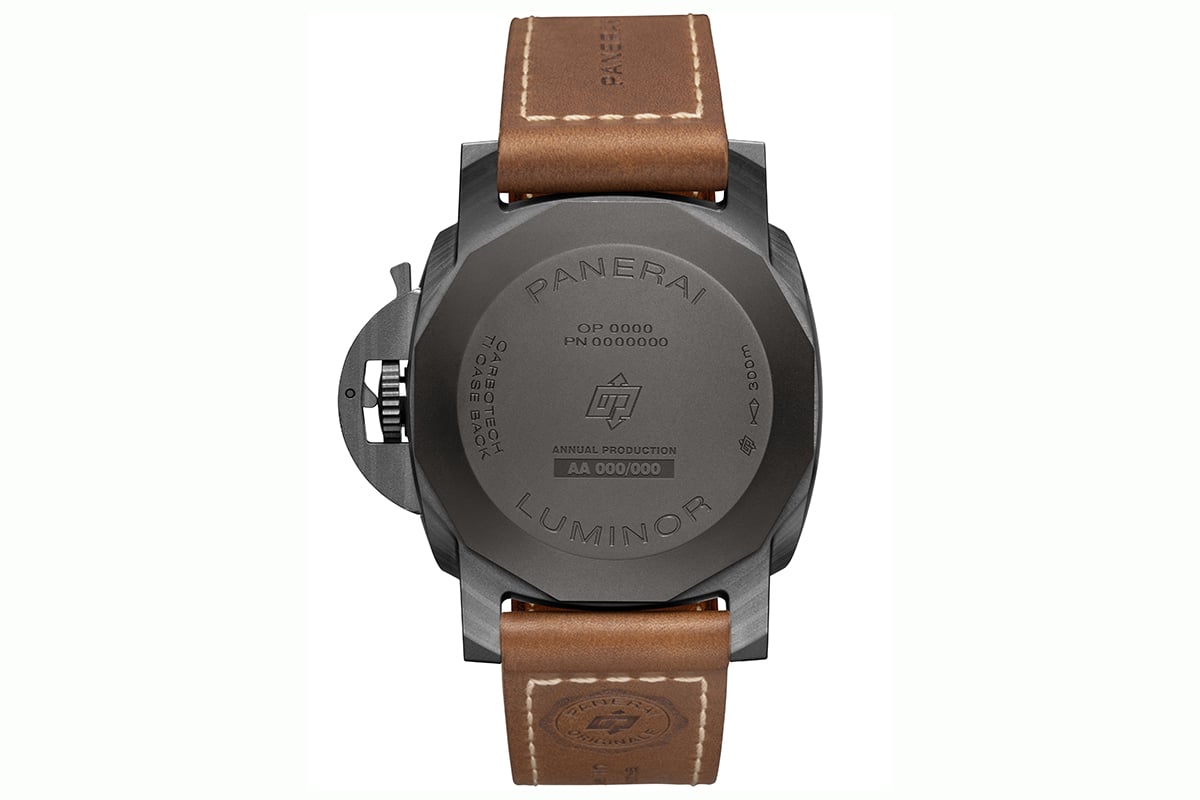 「パネライ ルミノール マリーナ 44mm カーボテック」（品番：PAM01707、233万2000円 消費税込）