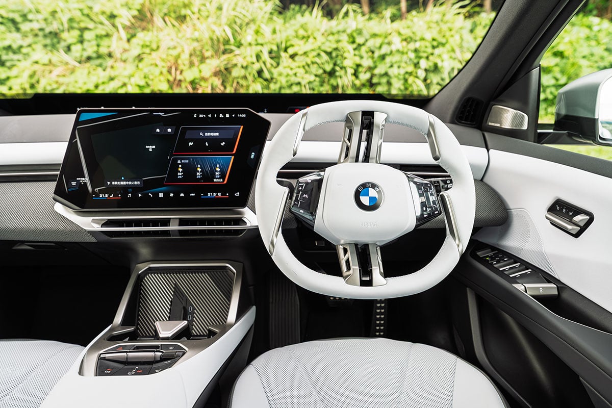 BMW新型「iX3 50 xDrive Mスポーツ」