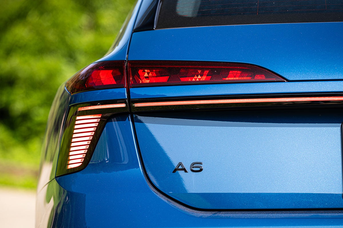 アウディ新型「A6アバント」