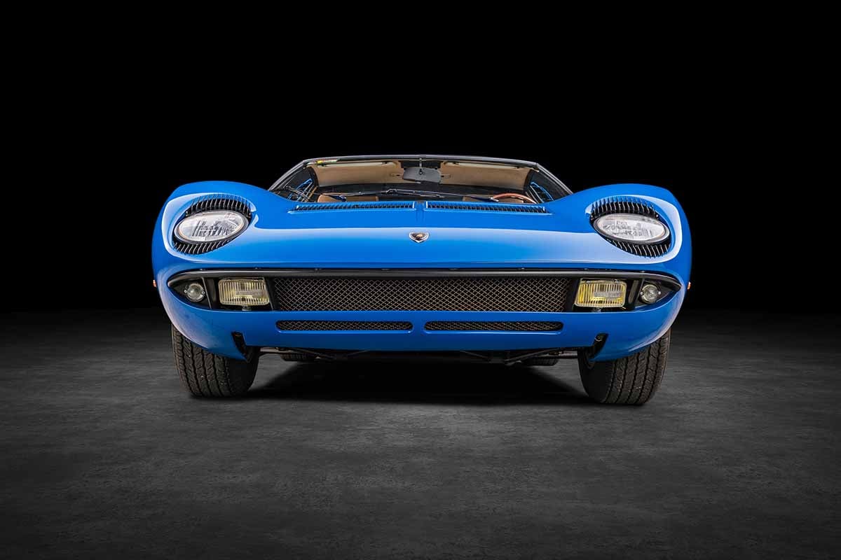 オークションに出品される1967年式ランボルギーニ「ミウラP400」Genau Autiwerks