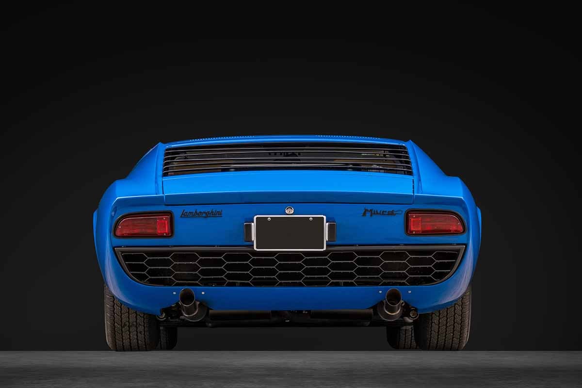オークションに出品される1967年式ランボルギーニ「ミウラP400」Genau Autiwerks
