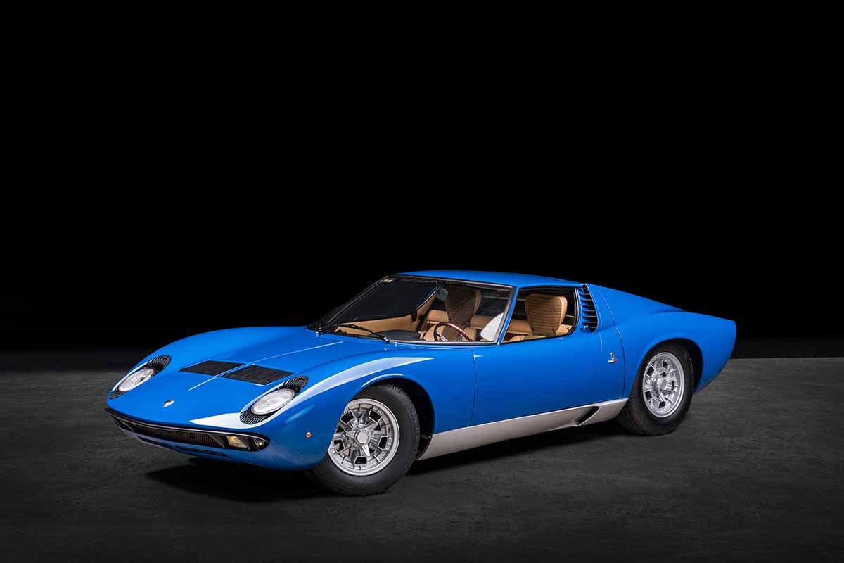 オークションに出品される1967年式ランボルギーニ「ミウラP400」Genau Autiwerks