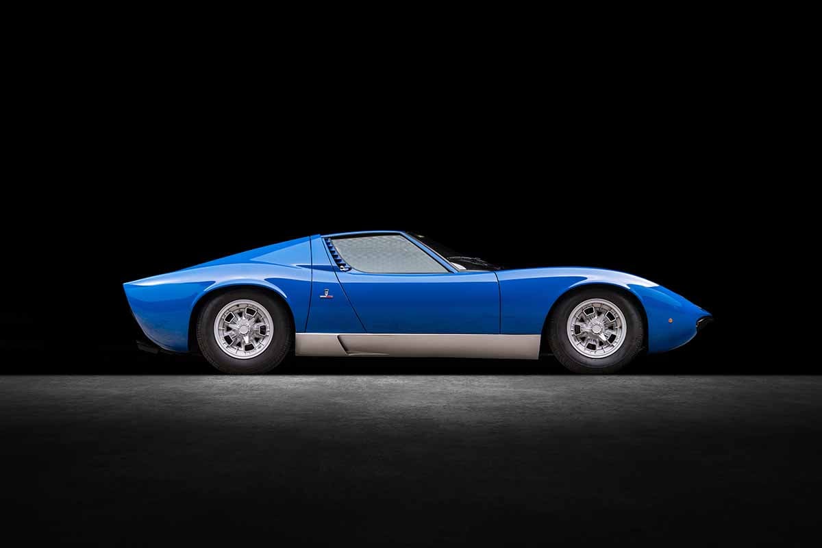 オークションに出品される1967年式ランボルギーニ「ミウラP400」Genau Autiwerks