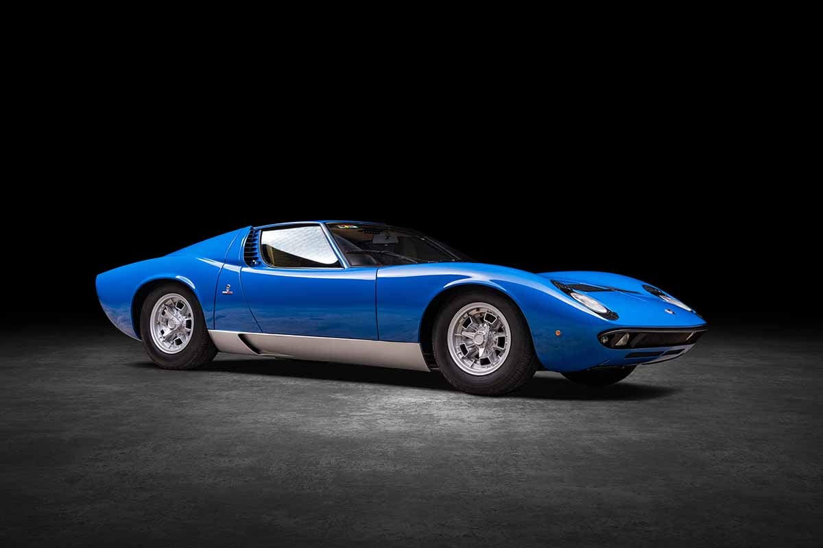 オークションに出品される1967年式ランボルギーニ「ミウラP400」Genau Autiwerks