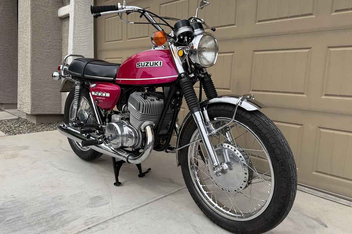 米国オークションに出品、落札された1971年式スズキ「T500」