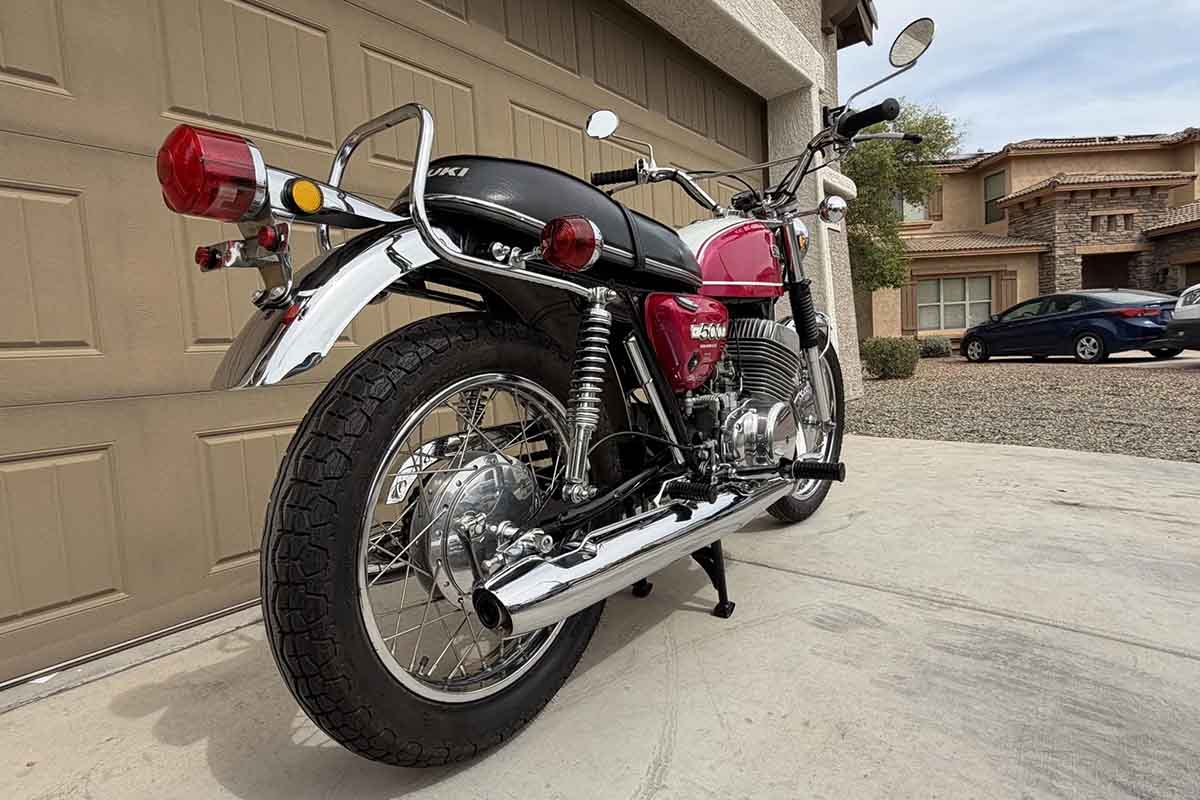 米国オークションに出品、落札された1971年式スズキ「T500」