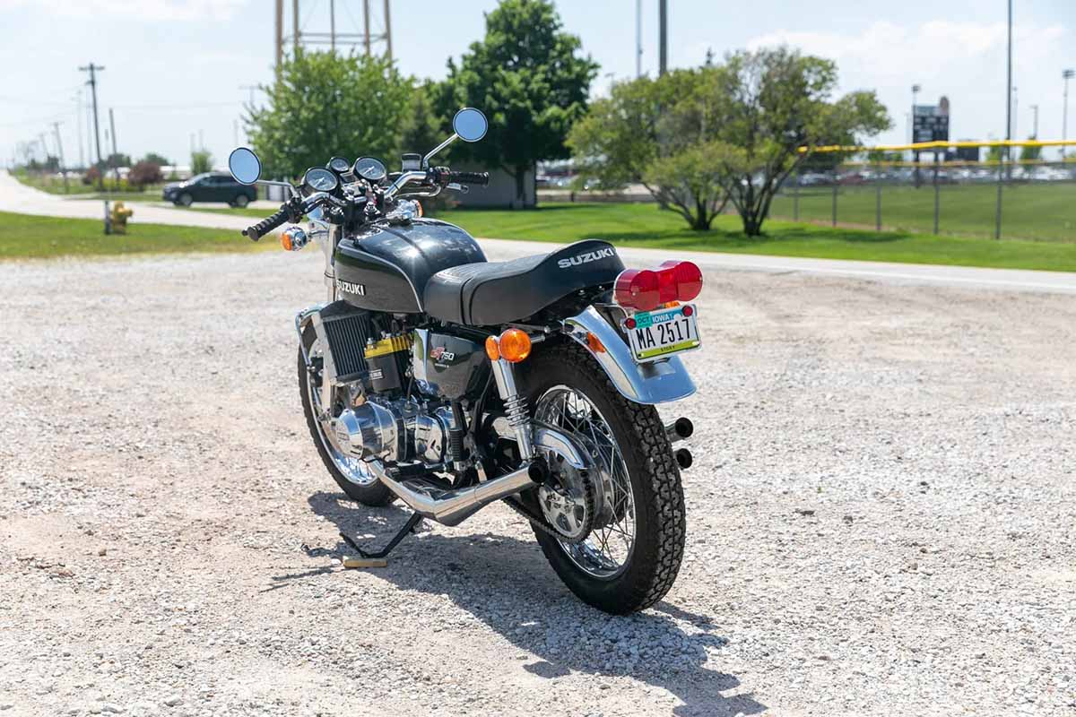 米国オンラインオークションに登場、落札された1974年式スズキ「GT750」