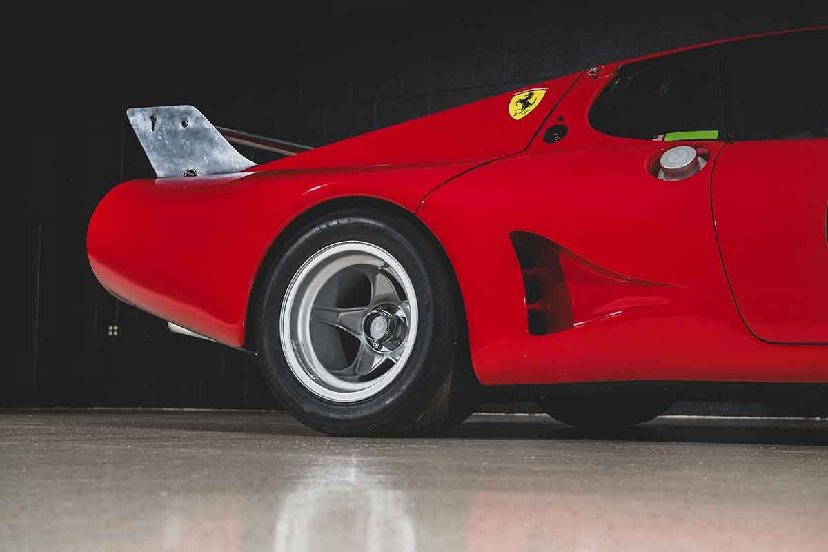 オークションに出品予定の1979年式フェラーリ「512 BB／LM」Darin Schnabel(c)2026 Courtesy of RM Sotheby's