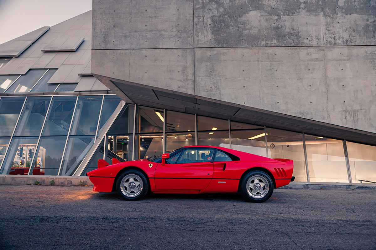 オークションに出品される1985年式フェラーリ「288GTO」Mikey Noga(c)2026 Courtesy of RM Sotheby's