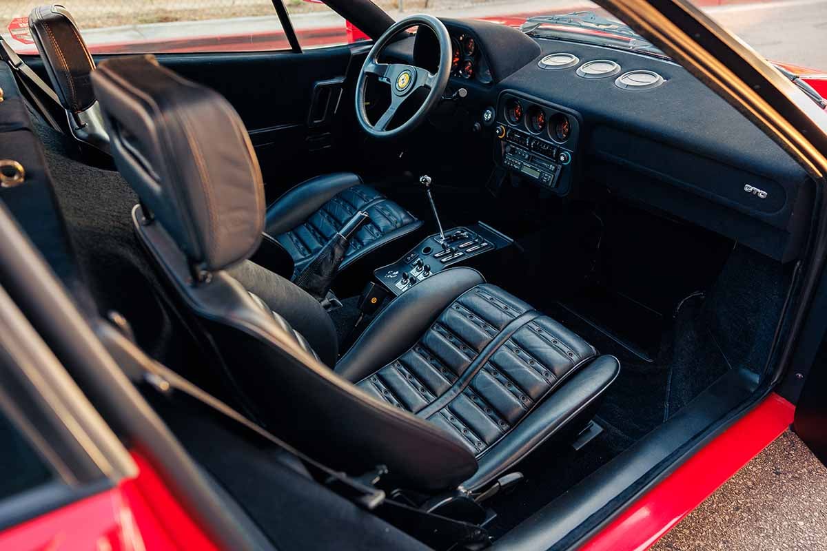 オークションに出品される1985年式フェラーリ「288GTO」Mikey Noga(c)2026 Courtesy of RM Sotheby's