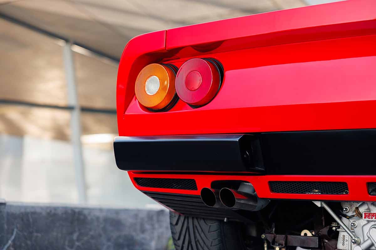 オークションに出品される1985年式フェラーリ「288GTO」Mikey Noga(c)2026 Courtesy of RM Sotheby's