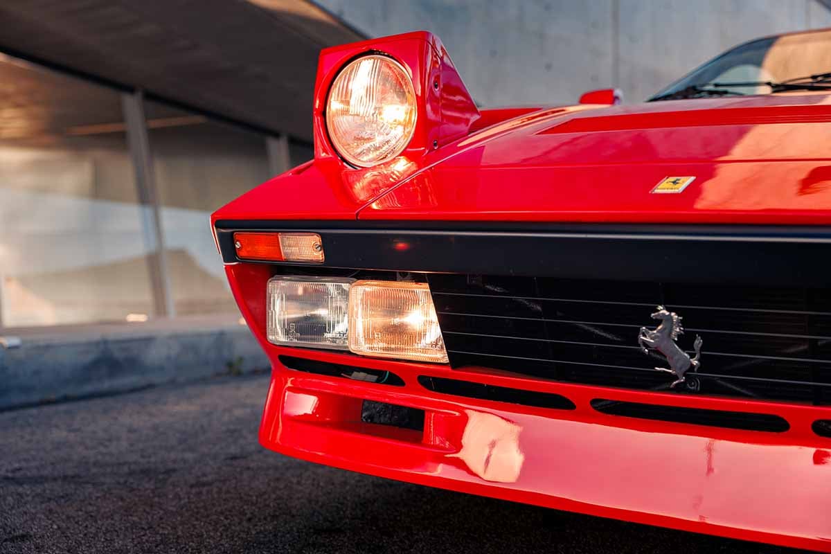 オークションに出品される1985年式フェラーリ「288GTO」Mikey Noga(c)2026 Courtesy of RM Sotheby's