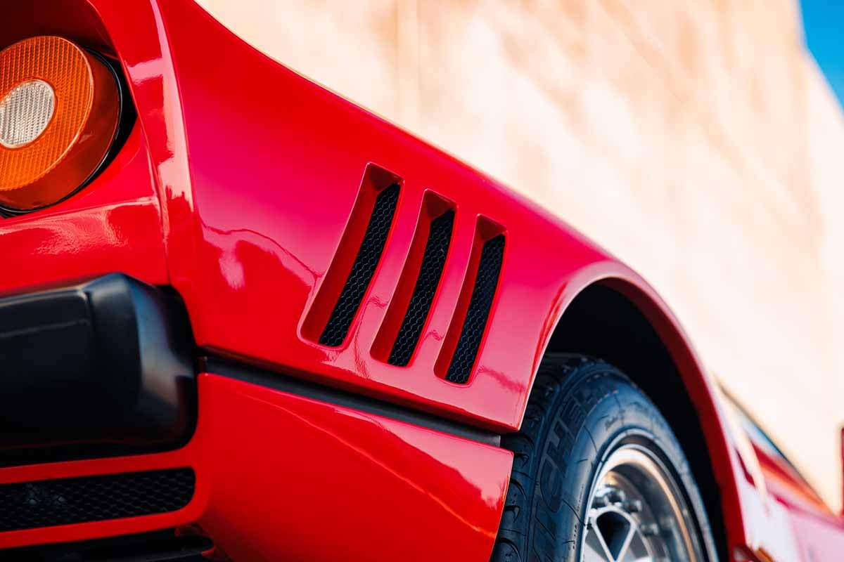オークションに出品される1985年式フェラーリ「288GTO」Mikey Noga(c)2026 Courtesy of RM Sotheby's