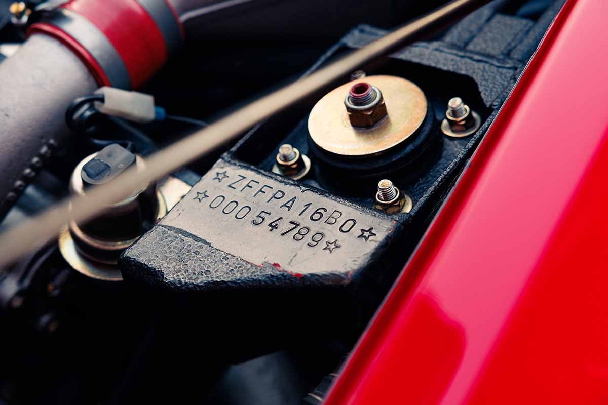 オークションに出品される1985年式フェラーリ「288GTO」Mikey Noga(c)2026 Courtesy of RM Sotheby's