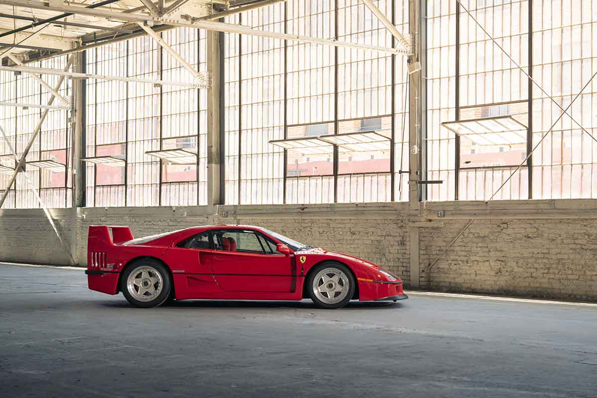 オークションに出品される予定の1991年式フェラーリ「F40」Robin Adams(c)2026 Courtesy of RM Sotheby's