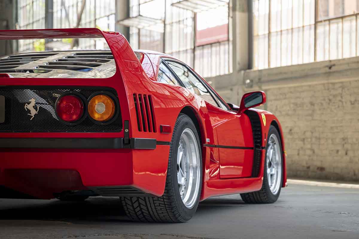 オークションに出品される予定の1991年式フェラーリ「F40」Robin Adams(c)2026 Courtesy of RM Sotheby's