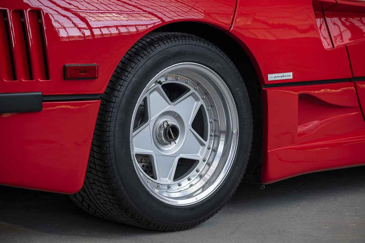 オークションに出品される予定の1991年式フェラーリ「F40」Robin Adams(c)2026 Courtesy of RM Sotheby's