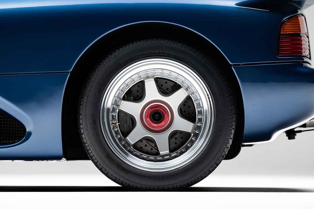 オークションに出品予定の1991年式ジャガー「XJR-15」Jeremy Cliff(c)2026 Courtesy of RM Sotheby's