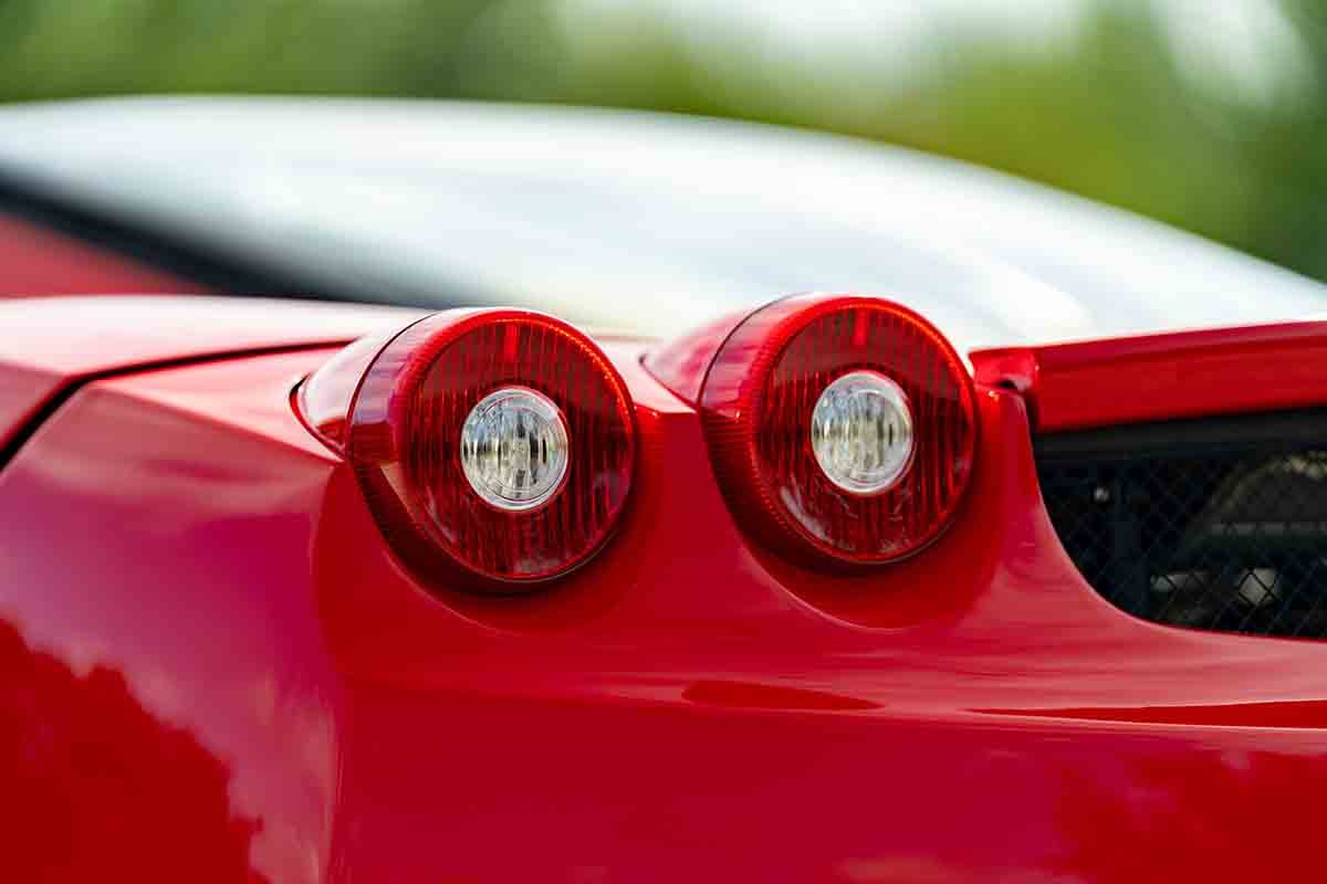 941万ドル（約14億1000万円）で落札された2003年式「エンツォ・フェラーリ」Erik Olsen(c)2026 Courtesy of RM Sotheby's
