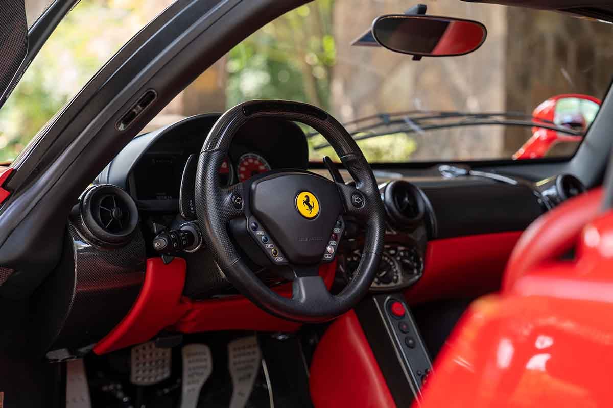 941万ドル（約14億1000万円）で落札された2003年式「エンツォ・フェラーリ」Erik Olsen(c)2026 Courtesy of RM Sotheby's