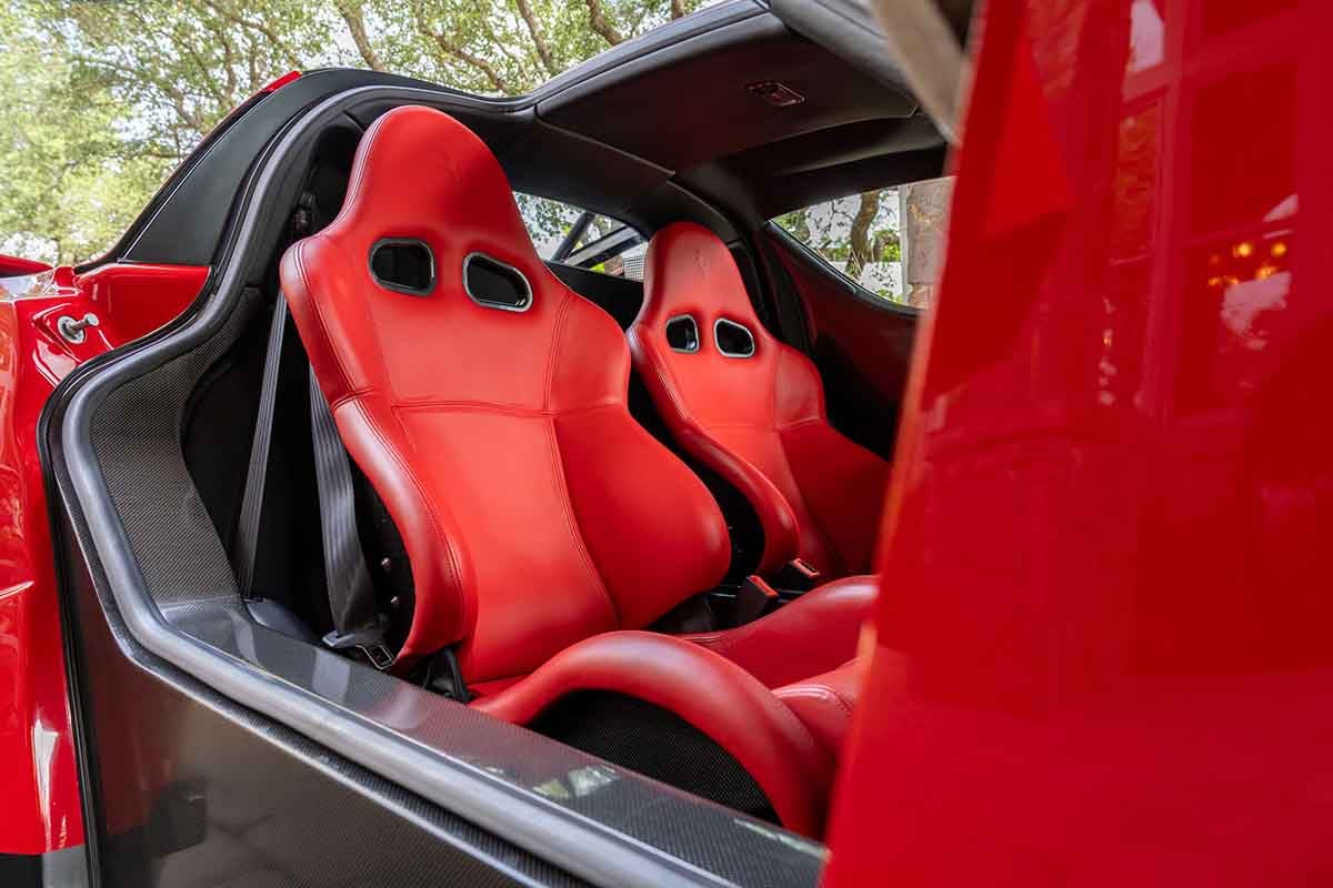 941万ドル（約14億1000万円）で落札された2003年式「エンツォ・フェラーリ」Erik Olsen(c)2026 Courtesy of RM Sotheby's