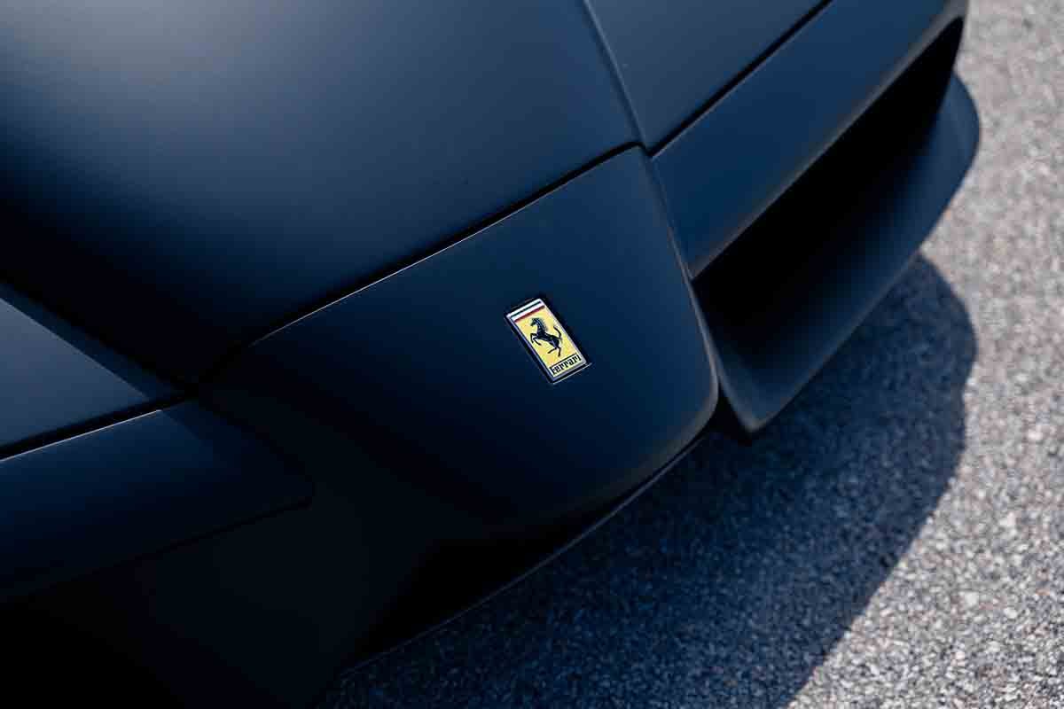 オークションに出品予定の2004年式フェラーリ「エンツォ」Mikey Noga(c)2026 Courtesy of RM Sotheby's