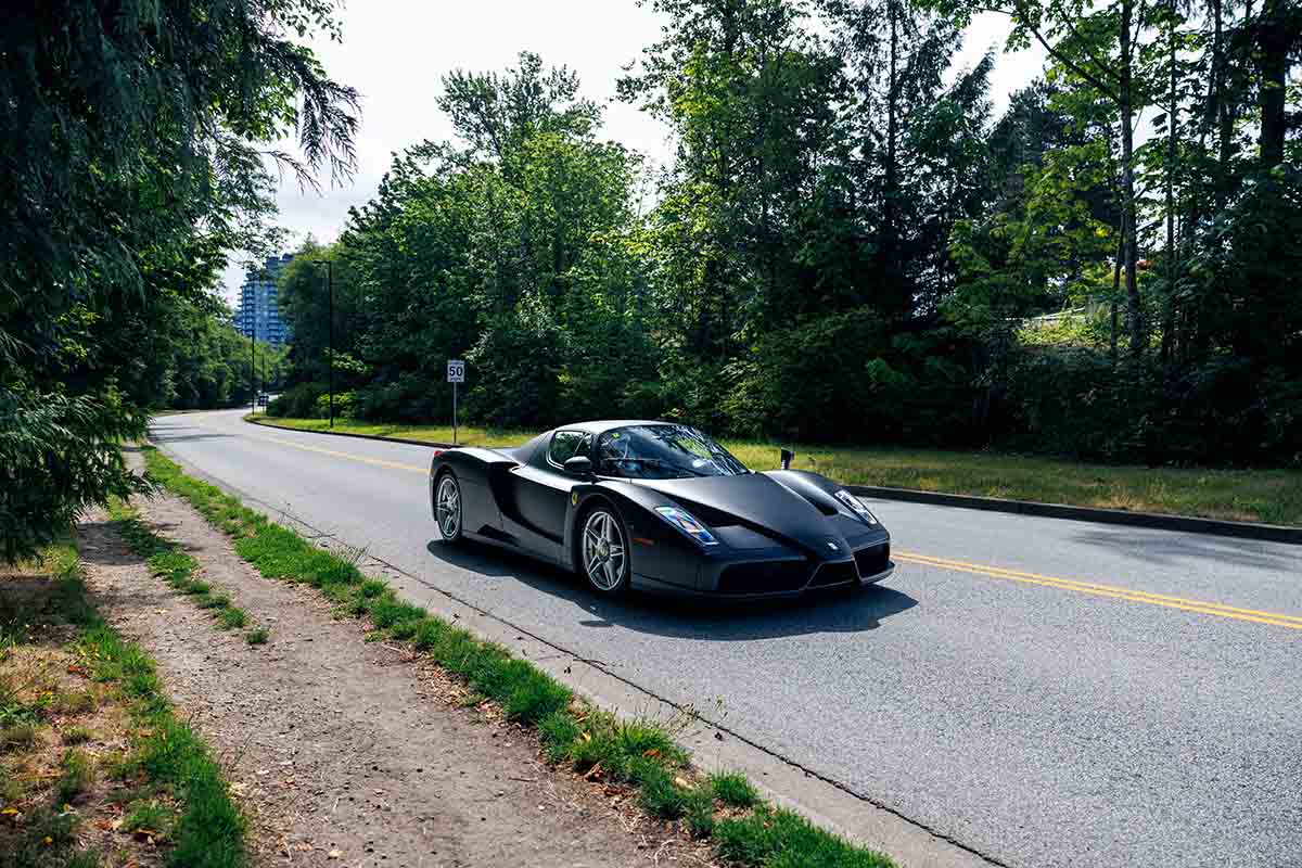 オークションに出品予定の2004年式フェラーリ「エンツォ」Mikey Noga(c)2026 Courtesy of RM Sotheby's