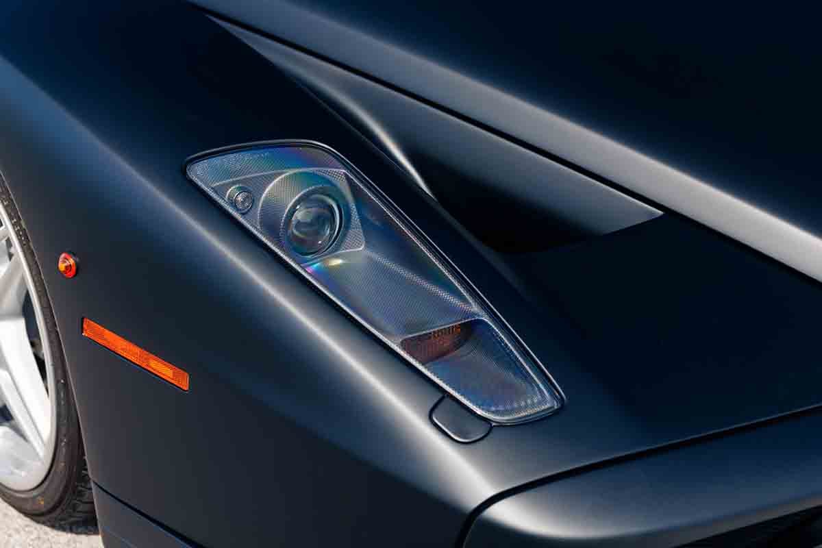オークションに出品予定の2004年式フェラーリ「エンツォ」Mikey Noga(c)2026 Courtesy of RM Sotheby's