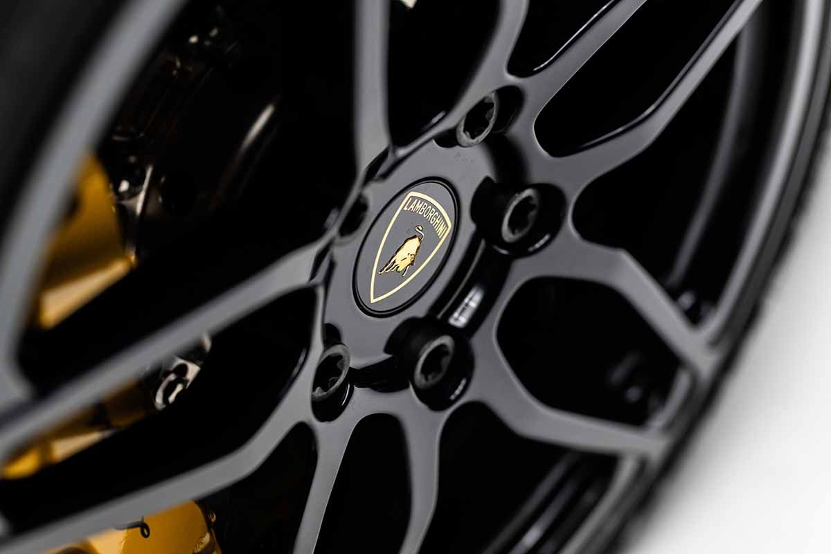 オークションに出品される2010年式ランボルギーニ「ムルシエラゴLP670-4 SV」Jeremy Cliff(c)2026 Courtesy of RM Sotheby's