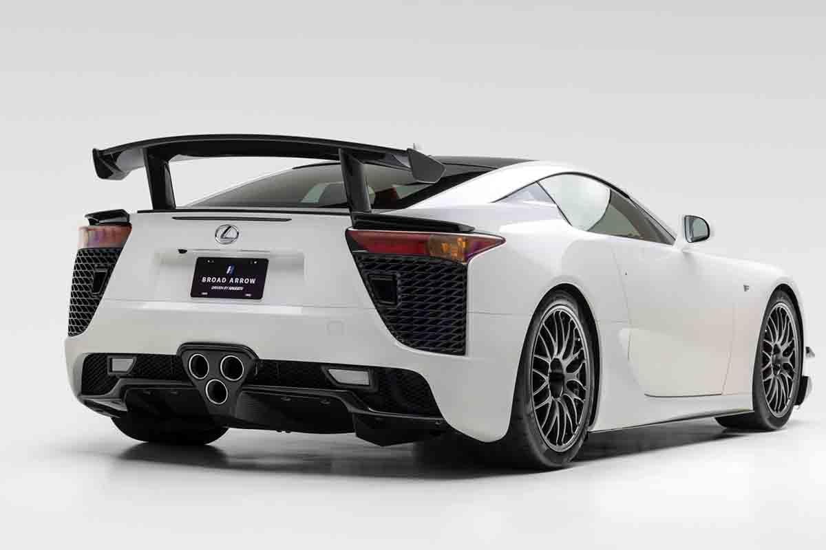 オークションに出品予定の2012年式レクサス「LFAニュルブルクリンク・パッケージ」(c)2026 BROAD ARROW Auctions