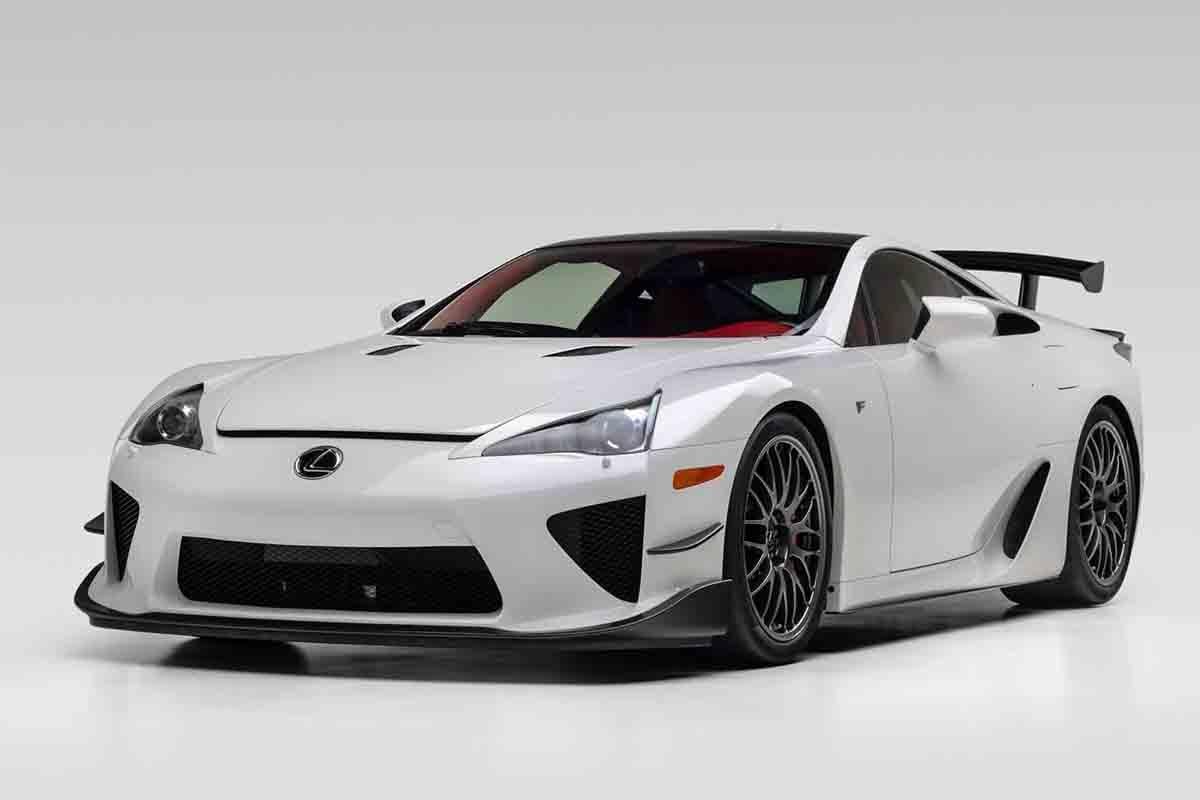 オークションに出品予定の2012年式レクサス「LFAニュルブルクリンク・パッケージ」(c)2026 BROAD ARROW Auctions