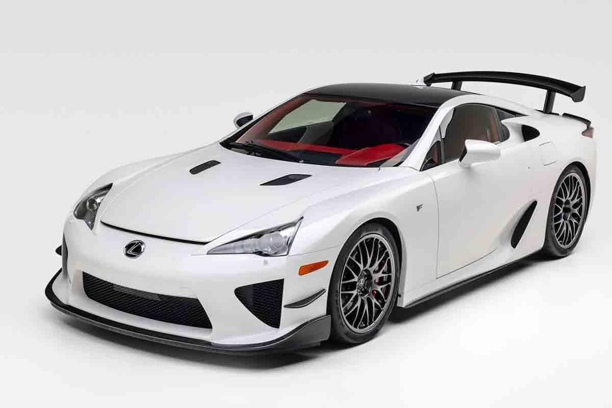 オークションに出品予定の2012年式レクサス「LFAニュルブルクリンク・パッケージ」(c)2026 BROAD ARROW Auctions