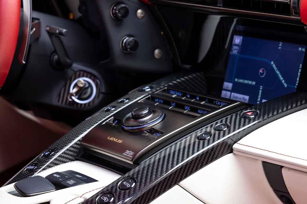 オークションに出品予定の2012年式レクサス「LFAニュルブルクリンク・パッケージ」(c)2026 BROAD ARROW Auctions