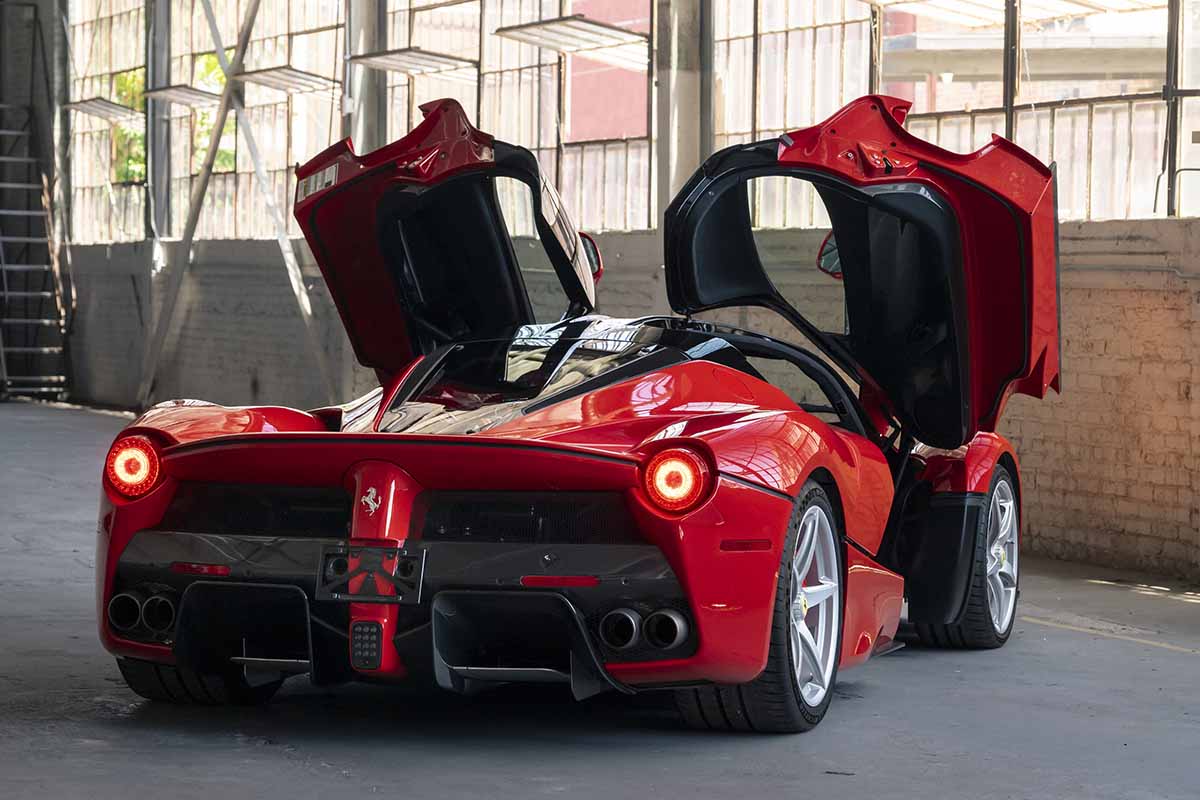 オークションに出品される2015年式フェラーリ「ラ・フェラーリ」Robin Adams(c)2026 Courtesy of RM Sotheby's