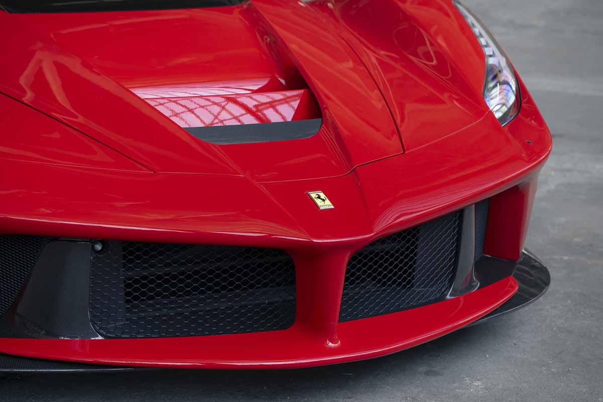 オークションに出品される2015年式フェラーリ「ラ・フェラーリ」Robin Adams(c)2026 Courtesy of RM Sotheby's