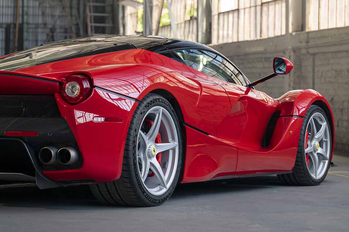 オークションに出品される2015年式フェラーリ「ラ・フェラーリ」Robin Adams(c)2026 Courtesy of RM Sotheby's
