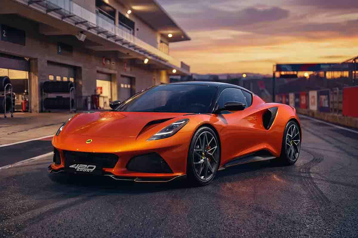 ロータス新型「エミーラ420スポーツ」