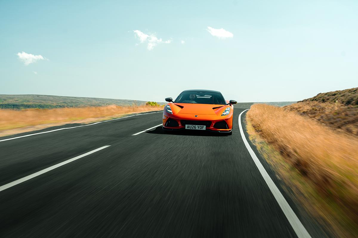 ロータス新型「エミーラ420スポーツ」