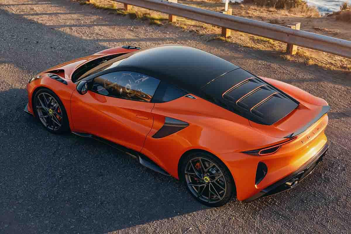ロータス新型「エミーラ420スポーツ」