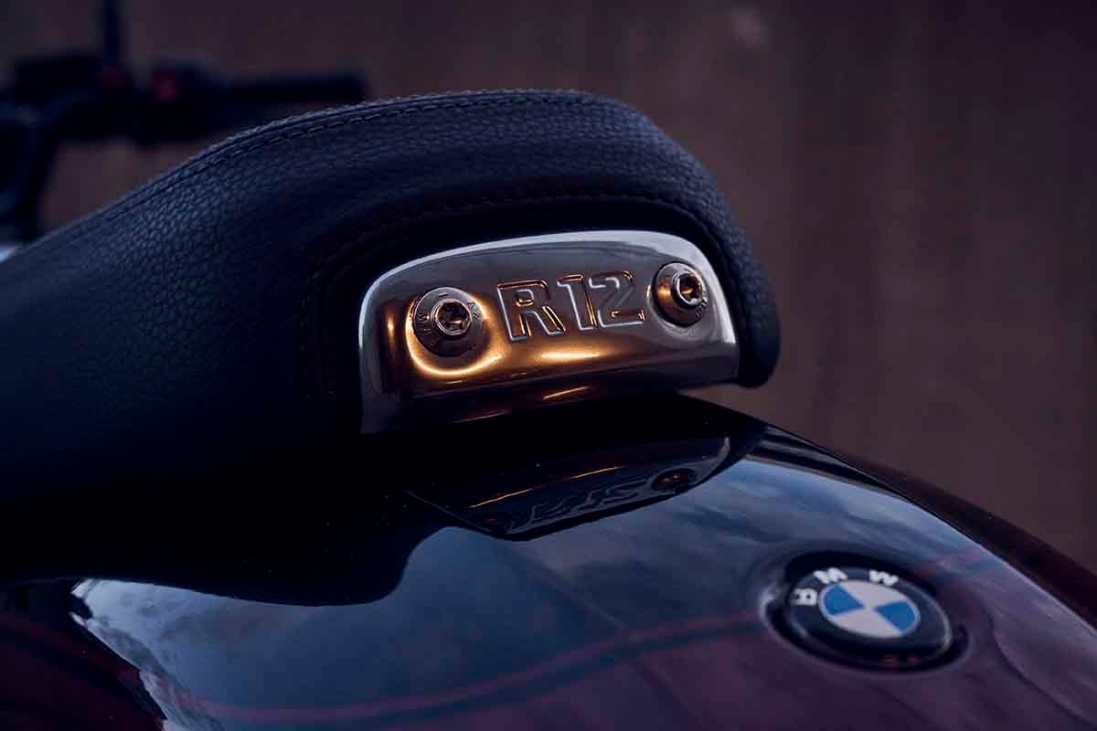 BMW「R12」