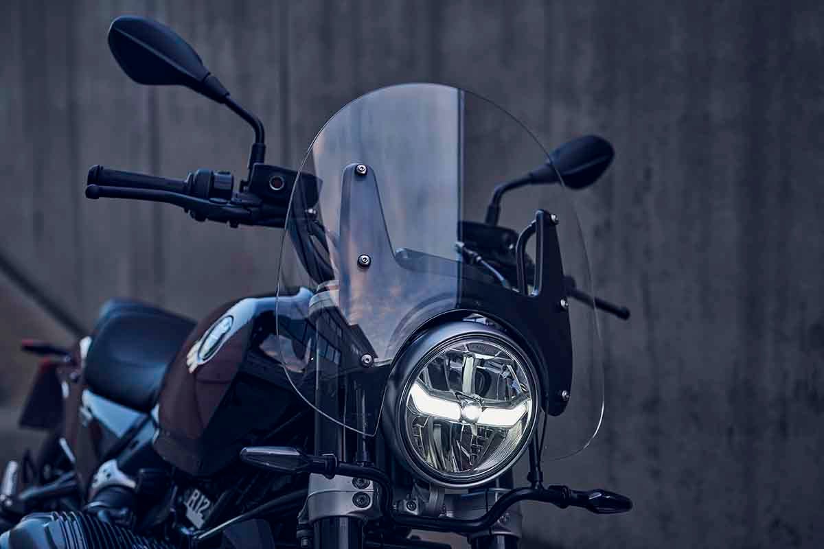 BMW「R12」