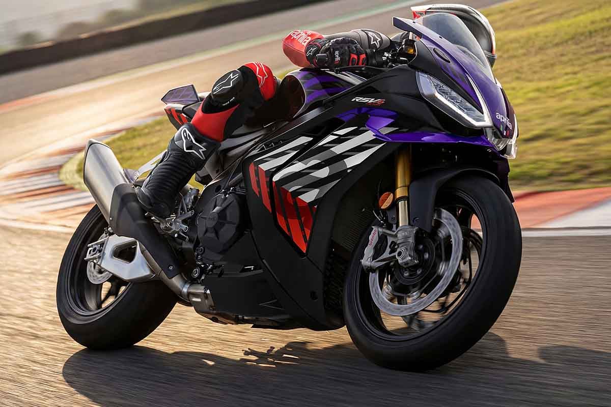 12台限定で日本に上陸したアプリリア新型「RSV4 Factory」