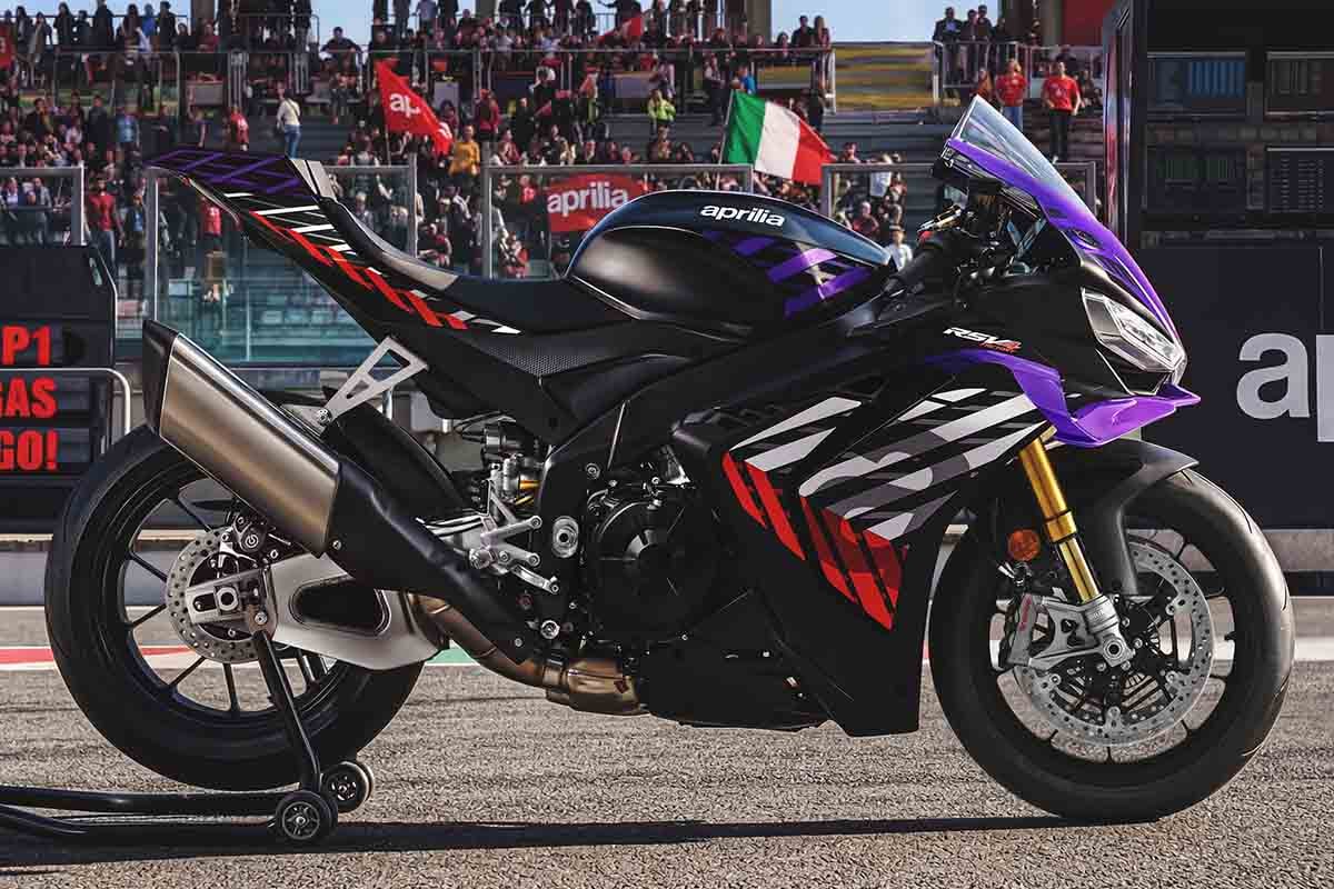 12台限定で日本に上陸したアプリリア新型「RSV4 Factory」