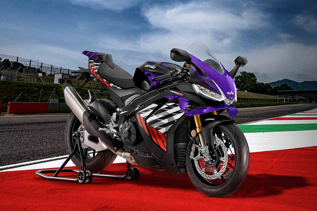 12台限定で日本に上陸したアプリリア新型「RSV4 Factory」