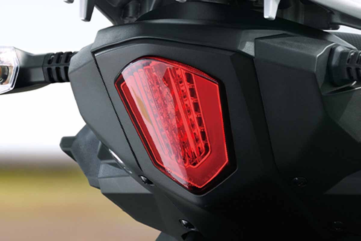 スズキ改良新型「Vストローム250」