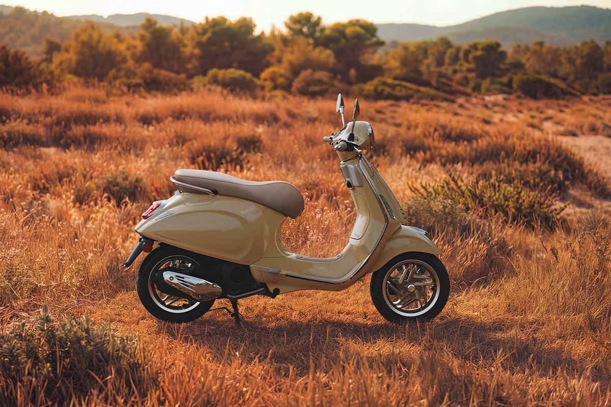 ベスパ「プリマヴェーラ 125」